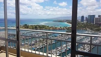 Marina Hawaii Vacations At The Ilikai Otel Honolulu