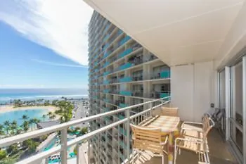 Marina Hawaii Vacations At The Ilikai Otel Honolulu